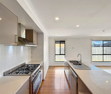 🏡 4-Bedroom house in Wallan - Photo 4