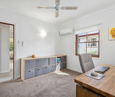 61 Glenwood Street, Chelmer QLD 4068 - House For Rent | Domain - Photo 3