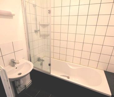 Location Appartement 2 pièces 40m² LILLE 59000 - Photo 5