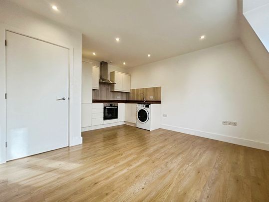 Lansdowne Road, Bournemouth - Photo 1