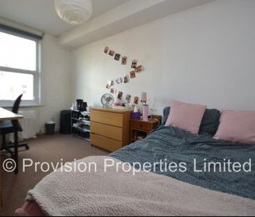 4 Bedroom Student Lets in Leeds - Photo 4