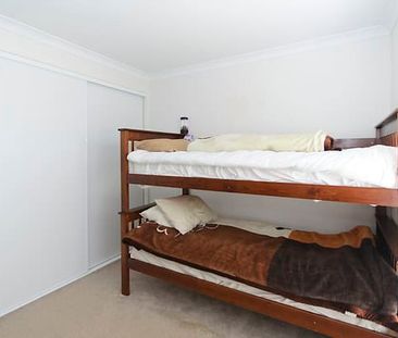 Beautiful family home - Photo 3