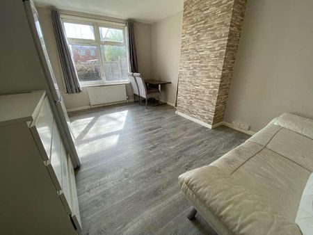Reede Road, Dagenham, RM10 - Photo 3