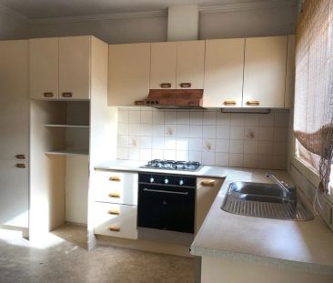 Great Family home ideal location - Photo 5