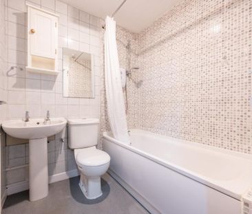 1 bedroom ground floor flat to rent - Photo 5