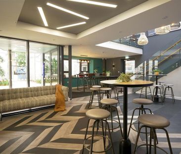 1 bedroom in a flat share to rent - Photo 3