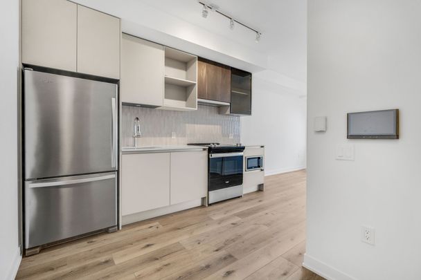 For Lease - 395 Dundas Street Unit# 628, Oakville, Ontario - Photo 1