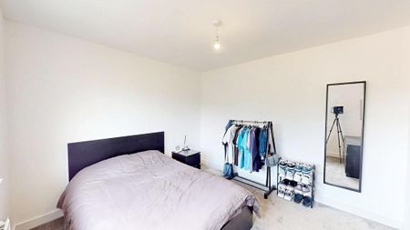 3 bedroom semi-detached house to rent - Photo 5