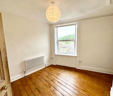 3 bedroom end of terrace house to rent - Photo 5