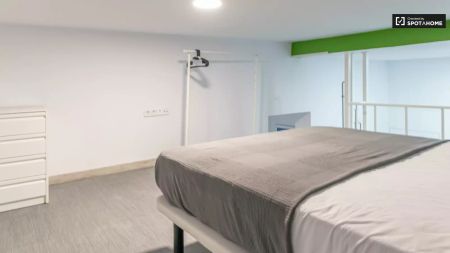 2-bedroom apartment for rent in Arapiles. - Photo 2