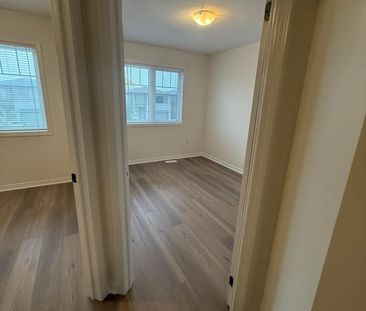 For Lease - 71 Bedrock Drive, Hamilton, Ontario - Photo 5