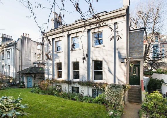 Fulham Road, SW6 1EB, London - Photo 1