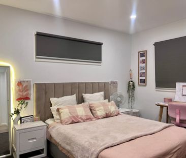 Townhouse Combing Luxury, Contemporary and Low Maintenance Living - Photo 4