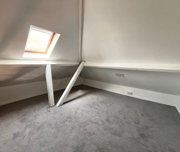 Sandford Court, Aldershot, Hampshire, GU11 - Photo 6