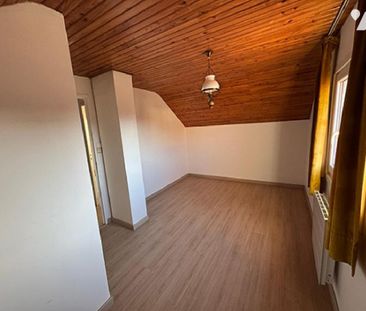 DOURGES: centre-ville maison de type 4 à 900 euros - Photo 3