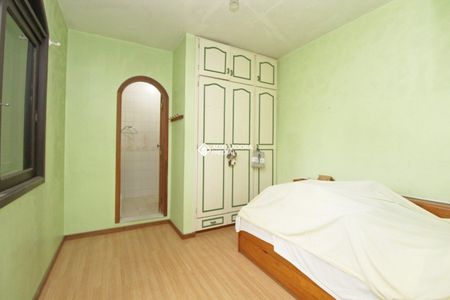 Casa com 6 quartos e 406m² para alugar em Chácara das Pedras, Porto Alegre. - Photo 5