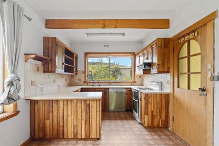 363 St Leonards Road - Photo 5