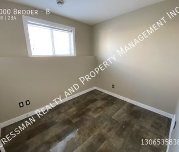 3 bed, 1.5 bath townhouse - Photo 3
