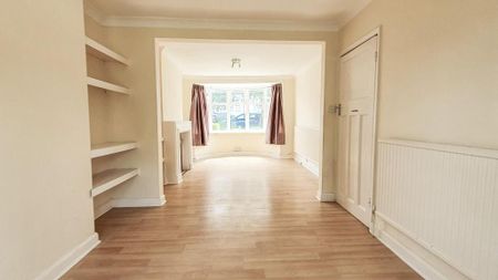 3 bedroom semi-detached house to rent - Photo 3