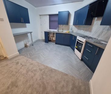 2 bedroom terraced house to rent - Photo 6