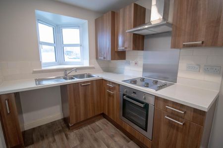 2 bedroom semi-detached house to rent - Photo 3