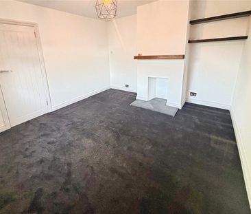 Blagrove Crescent, - Photo 1