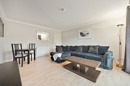 Beith Street Flat 1-1 - Photo 2