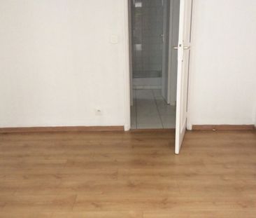 2 pieces en rez-de-jardin de 48 m2 avec terrasse et jardin - Photo 2