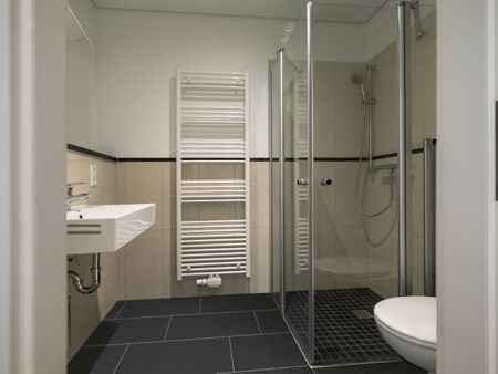 Exklusiver Neubau im Zentrum mit Balkon, Fußbodenheizung und Parkett! - Foto 3