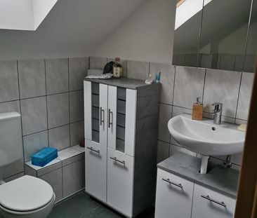 Wohnung 2 1/2 Zimmer / Garten, Keller, Stellplatz - Photo 2