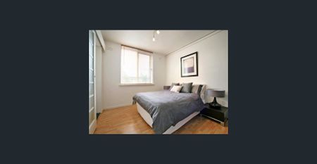 Brand New Air Condtioner & Renovated Kitchen! - Photo 3