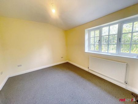 2 bedroom semi-detached house to rent - Photo 4