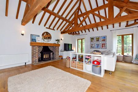 A rarely available and substantial family home in a private position in sought after Maidens Green. - Photo 5