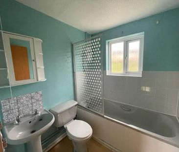 2 bedroom terraced house to rent - Photo 6