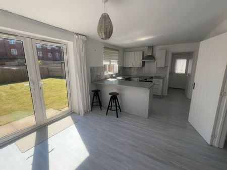4 Bed Detached House, Heroes Drive, B29 - Photo 3