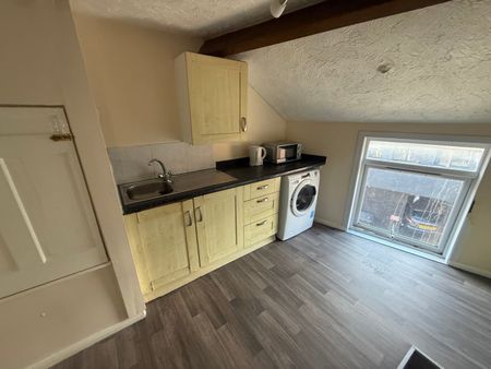 South Street, Taunton, Somerset - Photo 3