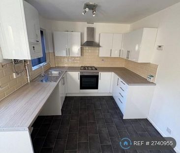 2 bedroom terraced house to rent - Photo 4