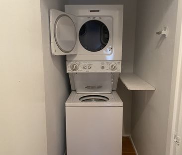 3223 Veith Unit 1 – CHARMING TOP FLOOR 3 BED 1 BATH NORTH END APT A... - Photo 3