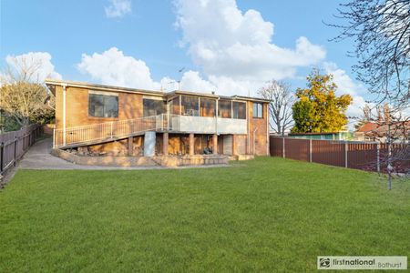Freshly Renovated Home in Convenient Location - Photo 4