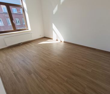 colocation de 4 chambres à 6030 Charleroi - Foto 1