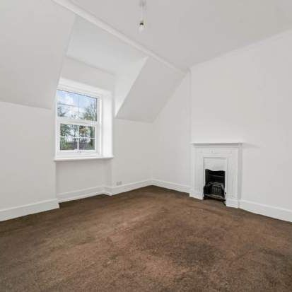 2 bedroom property to rent in Kilmacolm - Photo 1