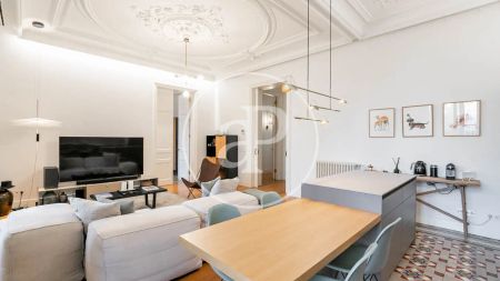 Piso de alquiler en Carrer D'ausiàs Marc, Fort Pienc - Foto 2