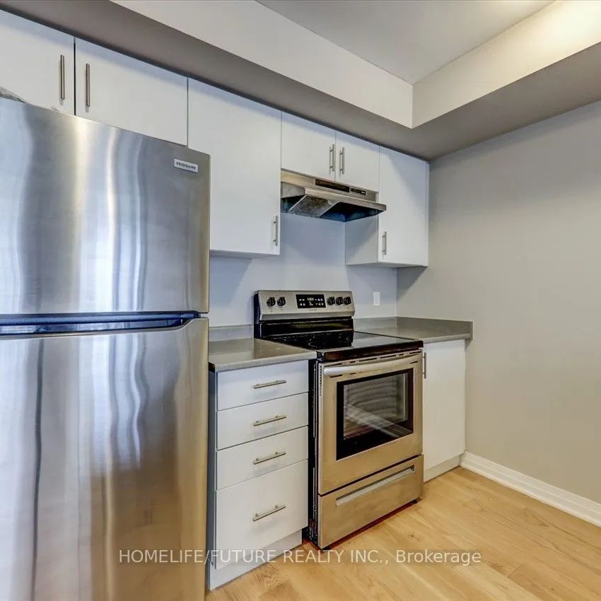 Condo Townhouse For Lease | E9242212 - Photo 1