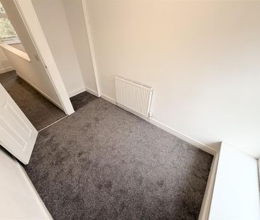 House - Terraced For Rent Castle Street, Treorchy - Photo 6