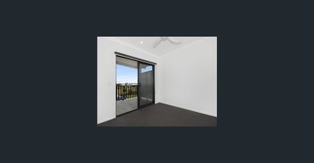 Central, modern Birtinya living - Photo 3