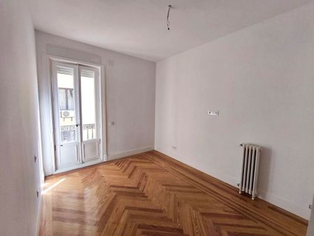 Luxury Flat for rent in Madrid, Spain - Photo 5