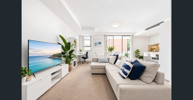 Oversized Apartment In The Heart Of Convenience - Photo 1