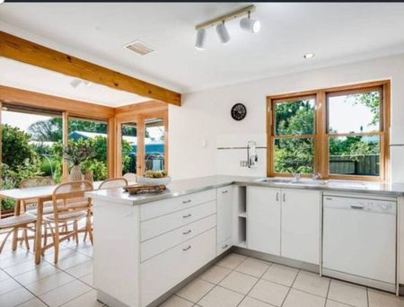 Clarence Gardens - Photo 3