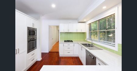 Modern Family Comfort in a Peaceful Cul-de-Sac Setting - Photo 2