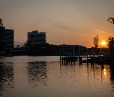 Waterfront Home in Broadbeach Waters - Photo 2